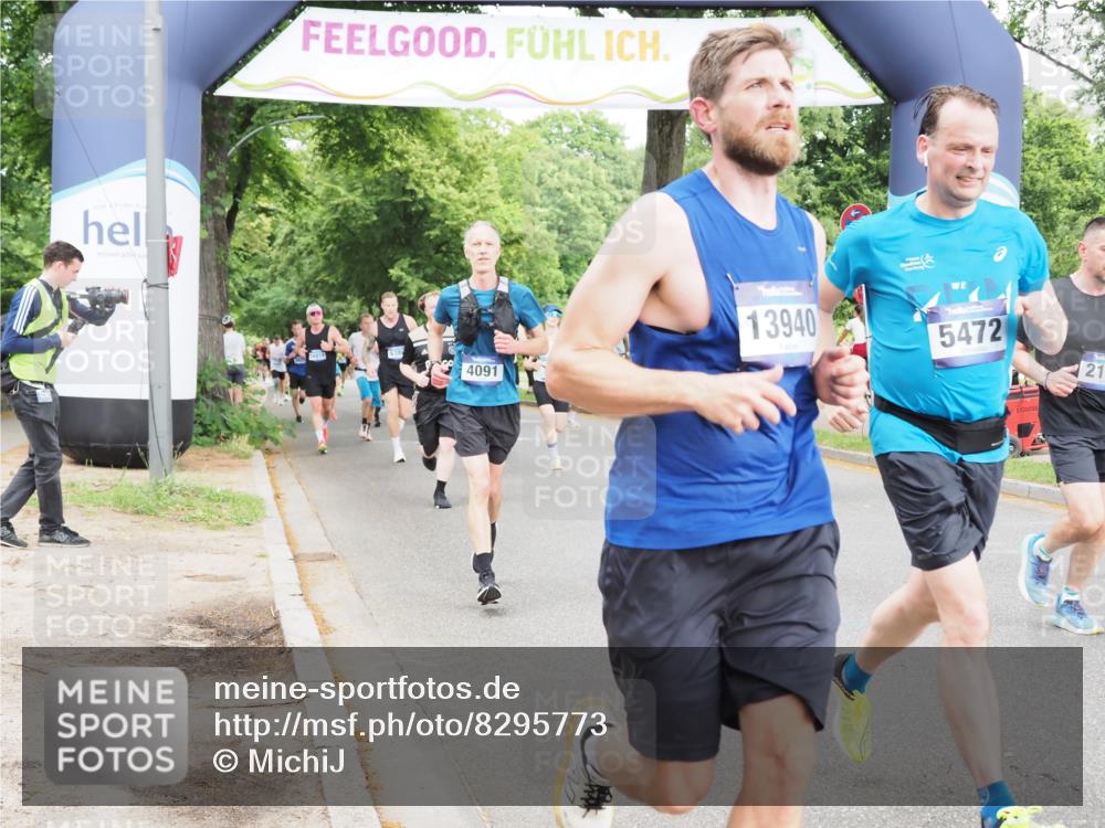 29.06.2025 - hella hamburg halbmarathon MichiJ http://msf.ph/oto/8295773 29.06.2025 10:34:11 Zwischen KM18-KM19 1012, 2189, 3304, 4091, 4237, 4949, 5472, 6290, 6460, 7961, 8023, 8269, 9232, 10792, 13940, 14034, 14911, 17190, 18346, 19128 meine-sportfotos.de