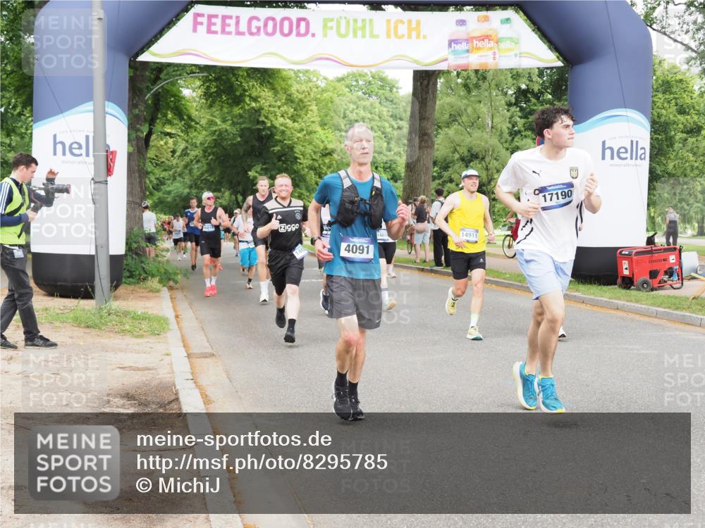 29.06.2025 - hella hamburg halbmarathon MichiJ http://msf.ph/oto/8295785 29.06.2025 10:34:11 Zwischen KM18-KM19 1012, 2189, 3304, 4091, 4237, 4949, 5472, 6290, 6460, 7961, 8023, 8269, 9232, 10792, 13940, 14034, 14911, 17190, 18346, 19128 meine-sportfotos.de