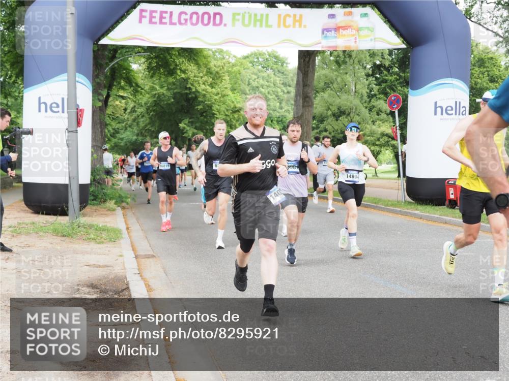 29.06.2025 - hella hamburg halbmarathon MichiJ http://msf.ph/oto/8295921 29.06.2025 10:34:13 Zwischen KM18-KM19 1012, 2189, 2842, 3304, 4091, 4237, 4345, 4949, 5472, 6388, 7961, 8023, 9232, 13940, 14034, 14804, 14911, 15206, 16081, 17190, 18346 meine-sportfotos.de