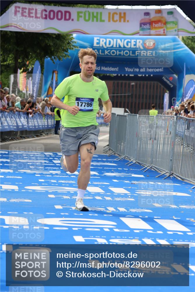 29.06.2025 - hella hamburg halbmarathon Strokosch-Dieckow http://msf.ph/oto/8296002 29.06.2025 10:18:09 Ziel 17786 meine-sportfotos.de