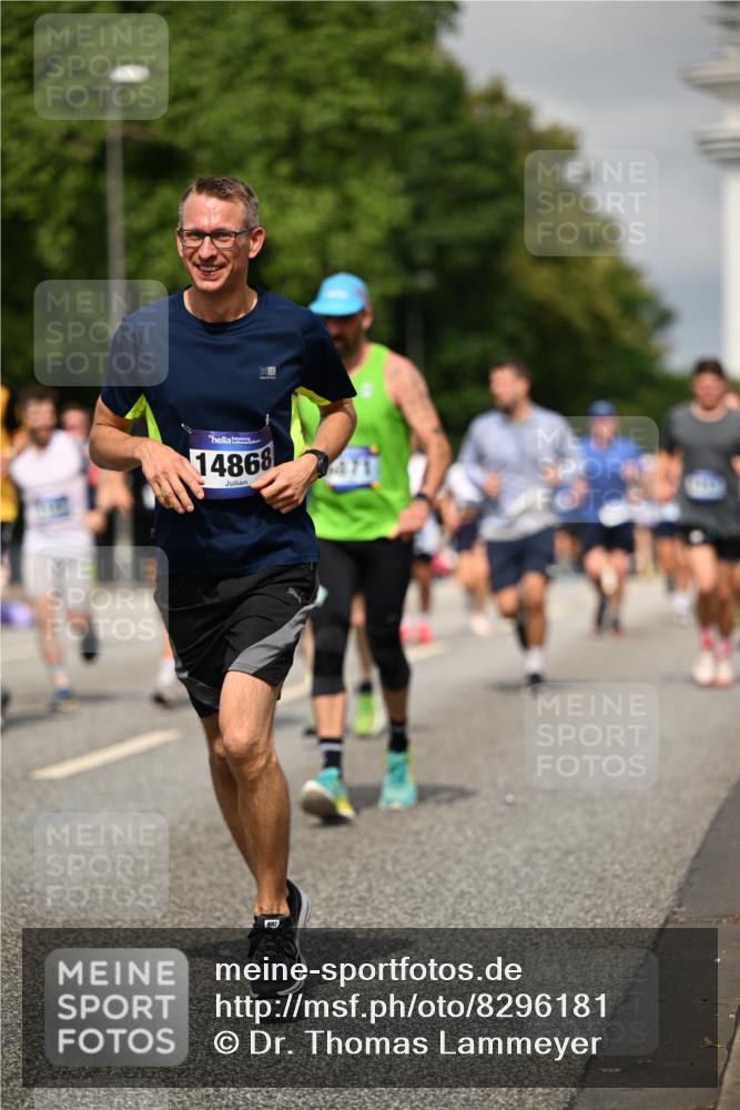 29.06.2025 - hella hamburg halbmarathon Dr. Thomas Lammeyer http://msf.ph/oto/8296181 29.06.2025 10:16:16 Kennedybrücke 1249, 1610, 1785, 1850, 1851, 2963, 2964, 3182, 3248, 3262, 3746, 4453, 4499, 5150, 5166, 5176, 6822, 6871, 6966, 7907, 8206, 8207, 8971, 9119, 9253, 9405, 9428, 10402, 10685 meine-sportfotos.de