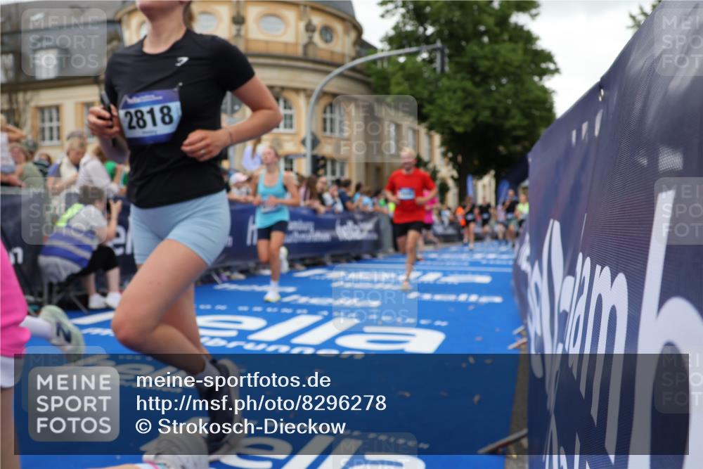 29.06.2025 - hella hamburg halbmarathon Strokosch-Dieckow http://msf.ph/oto/8296278 29.06.2025 10:51:56 Ziel 2818, 2823, 2880, 4033, 4297, 5102, 5336, 6390, 7130, 7409, 7724, 8413, 8856, 8977, 9793, 9959, 10057, 13799, 15356, 15506, 15690, 16179, 17815, 17962, 17978, 18869, 19137 meine-sportfotos.de