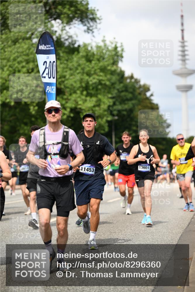 29.06.2025 - hella hamburg halbmarathon Dr. Thomas Lammeyer http://msf.ph/oto/8296360 29.06.2025 10:37:45 Kennedybrücke 1189, 1275, 1896, 1995, 2085, 2342, 2526, 2776, 3812, 4164, 4361, 4433, 4449, 4807, 5075, 5141, 5180, 5557, 5561, 5584, 5821, 5822, 6773, 6956, 6999, 7308, 7309, 7633, 7705, 8157, 8383, 8620, 8891, 9234, 9258, 9438, 9591, 9706, 9799, 9995, 10800, 11092, 11111, 11237, 11260 meine-sportfotos.de