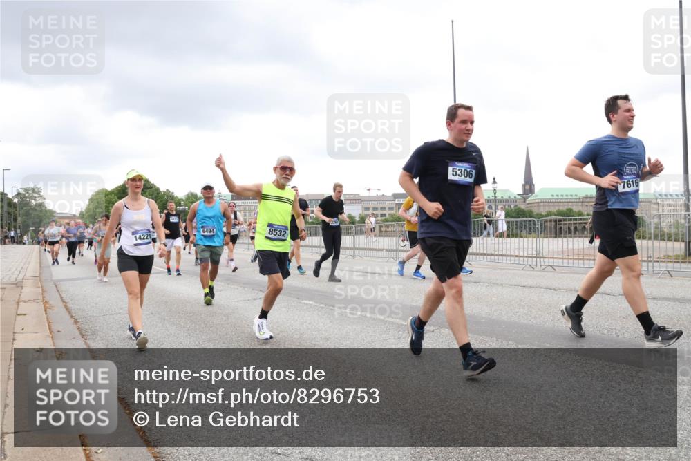29.06.2025 - hella hamburg halbmarathon Lena Gebhardt http://msf.ph/oto/8296753 29.06.2025 10:56:10 Lombardsbrücke 14221, 4473, 6494, 8532, 5306, 7616, 1113, 1738, 1909, 2095, 2793, 2915, 3101, 3257, 3268, 3987, 4083, 4265, 4354, 4470, 4473, 4836, 4896, 5220, 5222, 5306, 5575, 5580, 5693, 5757, 5994, 6055, 6056, 6113, 6257, 6494, 6594, 6690, 6968, 7025, 7028, 7090, 7516, 7616, 7711, 7969, 8005, 8110, 8305, 8517, 8532, 8533, 8648, 8766, 9383, 9435, 9548, 9606, 9838, 9861, 9865, 9948, 9953, 9956, 10436, 10438, 10449, 10640, 10740, 10784, 10987, 11903, 11962, 11963, 12695 meine-sportfotos.de