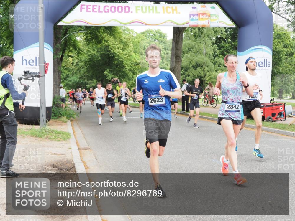 29.06.2025 - hella hamburg halbmarathon MichiJ http://msf.ph/oto/8296769 29.06.2025 10:34:18 Zwischen KM18-KM19 2623, 2842, 4091, 4237, 4345, 6388, 7056, 8564, 8577, 11094, 14034, 14804, 14911, 15206, 15563, 15900, 16081, 16819, 17190 meine-sportfotos.de