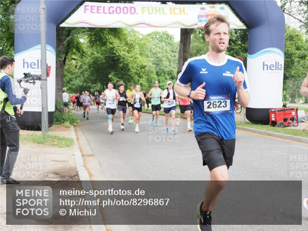 29.06.2025 - hella hamburg halbmarathon MichiJ http://msf.ph/oto/8296867 29.06.2025 10:34:19 Zwischen KM18-KM19 2623, 2842, 4237, 4345, 6388, 7056, 8564, 8577, 11094, 11125, 14034, 14804, 14911, 15206, 15563, 15900, 16081, 16819, 17190 meine-sportfotos.de