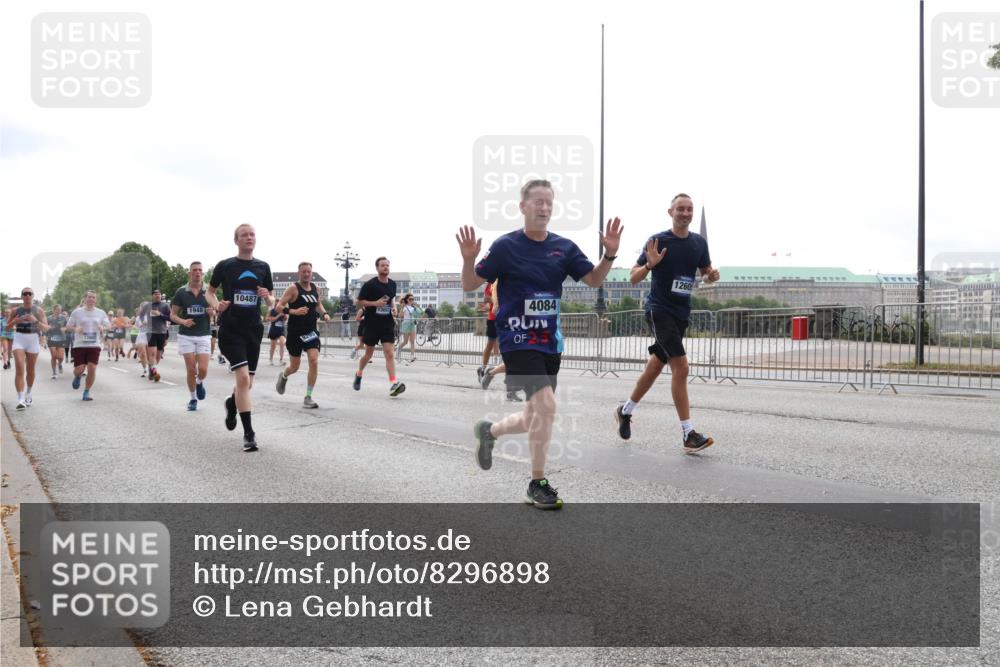 29.06.2025 - hella hamburg halbmarathon Lena Gebhardt http://msf.ph/oto/8296898 29.06.2025 10:36:48 Lombardsbrücke 13902, 10487, 1948, 4084, 1260, 1118, 1224, 1253, 1339, 1488, 1490, 1948, 1952, 1954, 2124, 2552, 2588, 3165, 3398, 3428, 3714, 3873, 3895, 4084, 4442, 4618, 4762, 4996, 5012, 5224, 5427, 5538, 5540, 5573, 5640, 5747, 5786, 5789, 5919, 6156, 6190, 6359, 6667, 6804, 7202, 7632, 7773, 8007, 8315, 8498, 8499, 8530, 8758, 8936, 8937, 8945, 9115, 9117, 9229, 9295, 9500, 9694, 13265, 15077, 17156, 17807, 18152, 18488 meine-sportfotos.de