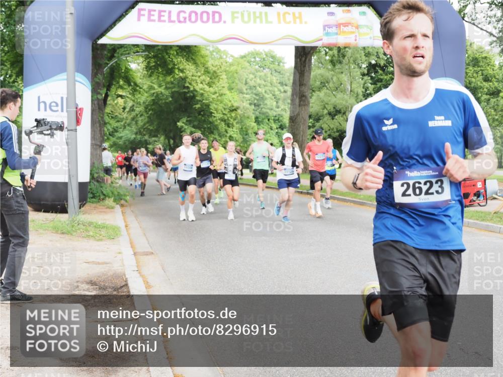 29.06.2025 - hella hamburg halbmarathon MichiJ http://msf.ph/oto/8296915 29.06.2025 10:34:19 Zwischen KM18-KM19 2623, 2842, 4237, 4345, 6388, 7056, 8564, 8577, 11094, 11125, 14034, 14804, 14911, 15206, 15563, 15900, 16081, 16819, 17190 meine-sportfotos.de