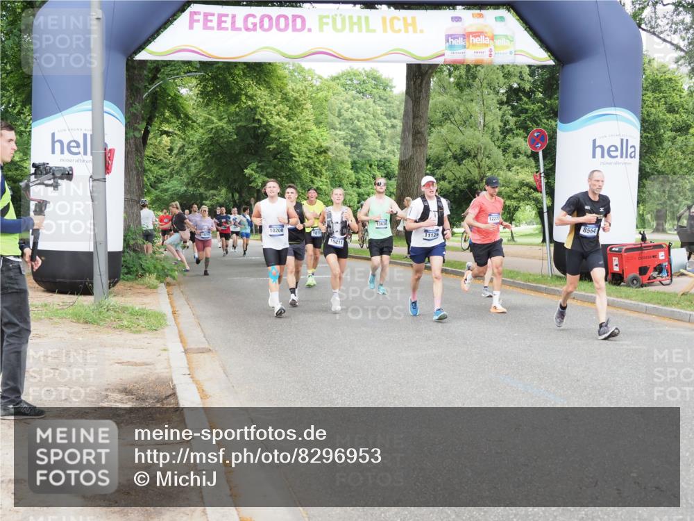 29.06.2025 - hella hamburg halbmarathon MichiJ http://msf.ph/oto/8296953 29.06.2025 10:34:20 Zwischen KM18-KM19 2623, 2842, 4345, 6388, 6532, 7056, 8564, 8577, 10211, 11094, 11125, 12277, 13630, 14804, 15206, 15563, 15900, 16081, 16819 meine-sportfotos.de