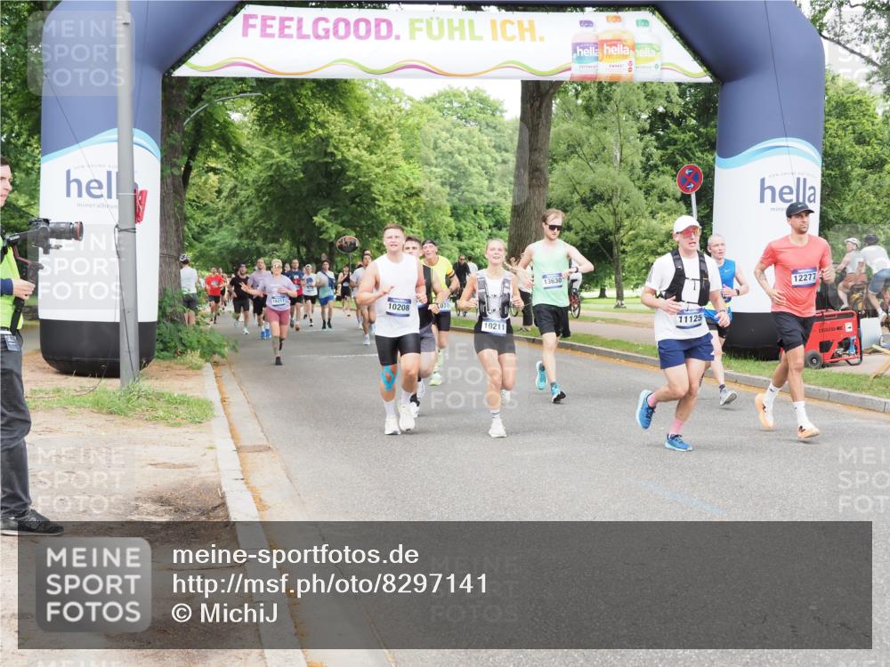 29.06.2025 - hella hamburg halbmarathon MichiJ http://msf.ph/oto/8297141 29.06.2025 10:34:20 Zwischen KM18-KM19 2623, 2842, 4345, 6388, 6532, 7056, 8564, 8577, 10211, 11094, 11125, 12277, 13630, 14804, 15206, 15563, 15900, 16081, 16819 meine-sportfotos.de