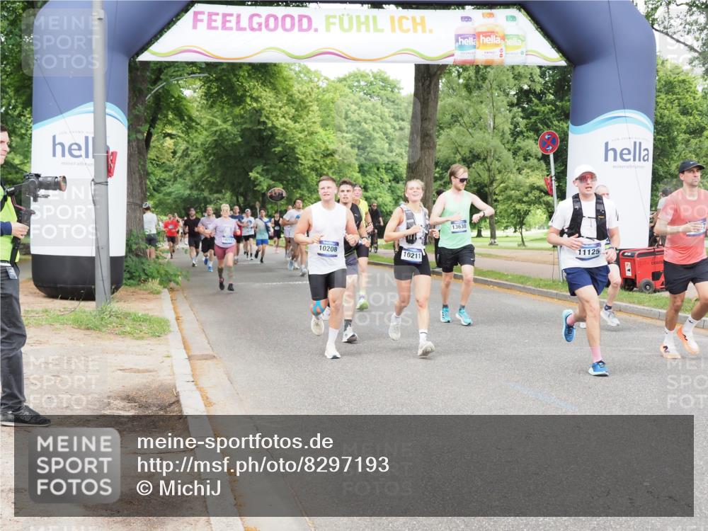 29.06.2025 - hella hamburg halbmarathon MichiJ http://msf.ph/oto/8297193 29.06.2025 10:34:21 Zwischen KM18-KM19 1070, 2623, 2842, 4345, 6532, 7056, 8564, 8577, 10208, 10211, 11094, 11125, 12277, 13630, 15206, 15563, 15900, 16081, 16819, 17332 meine-sportfotos.de