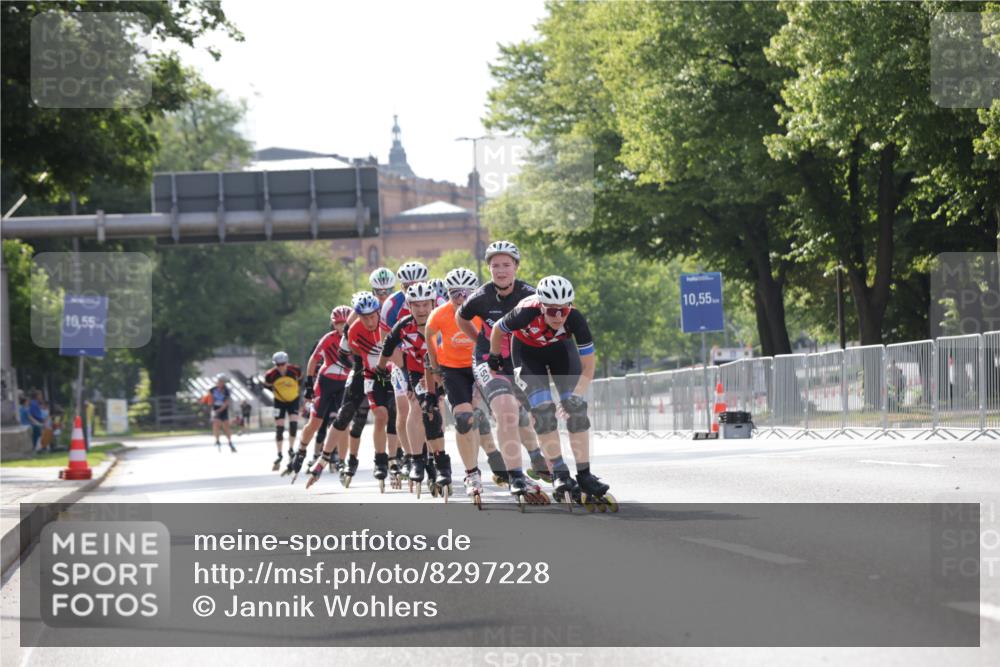 29.06.2025 - hella hamburg halbmarathon Jannik Wohlers http://msf.ph/oto/8297228 29.06.2025 08:55:00 Lombardsbrücke  meine-sportfotos.de