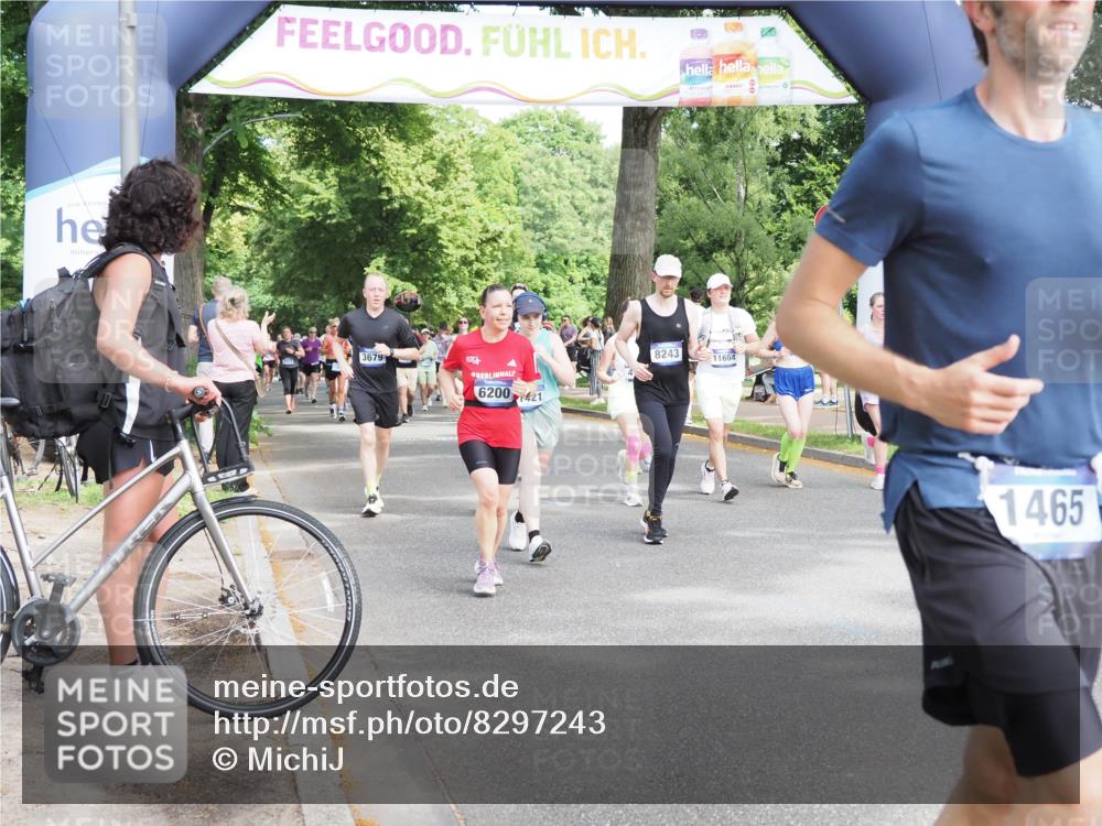 29.06.2025 - hella hamburg halbmarathon MichiJ http://msf.ph/oto/8297243 29.06.2025 11:30:03 Zwischen KM18-KM19 1314, 1465, 1685, 2572, 3607, 4752, 5735, 5875, 6200, 6673, 8243, 8745, 9455, 9644, 11421, 11664, 12254, 14130, 15536, 17116, 17943 meine-sportfotos.de