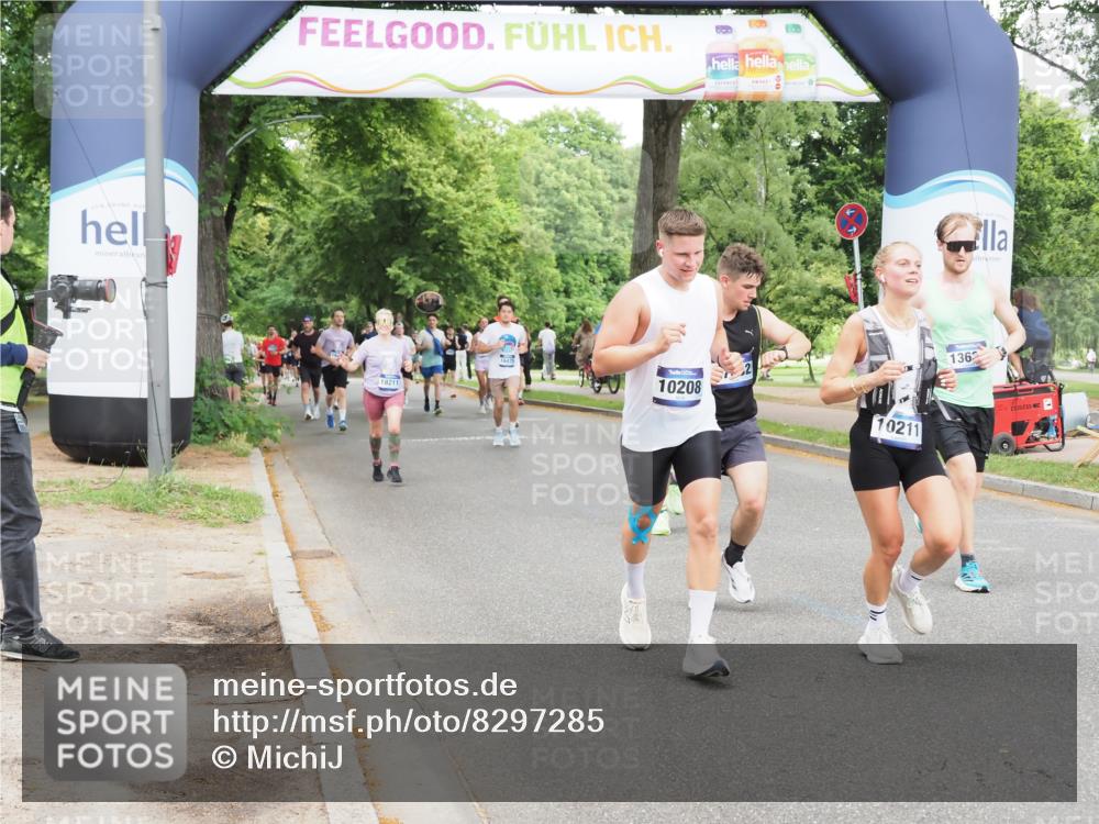 29.06.2025 - hella hamburg halbmarathon MichiJ http://msf.ph/oto/8297285 29.06.2025 10:34:22 Zwischen KM18-KM19 1070, 2623, 6532, 7056, 8564, 8577, 10208, 10211, 11094, 11125, 12277, 13630, 15563, 15900, 16819, 17332, 18211 meine-sportfotos.de