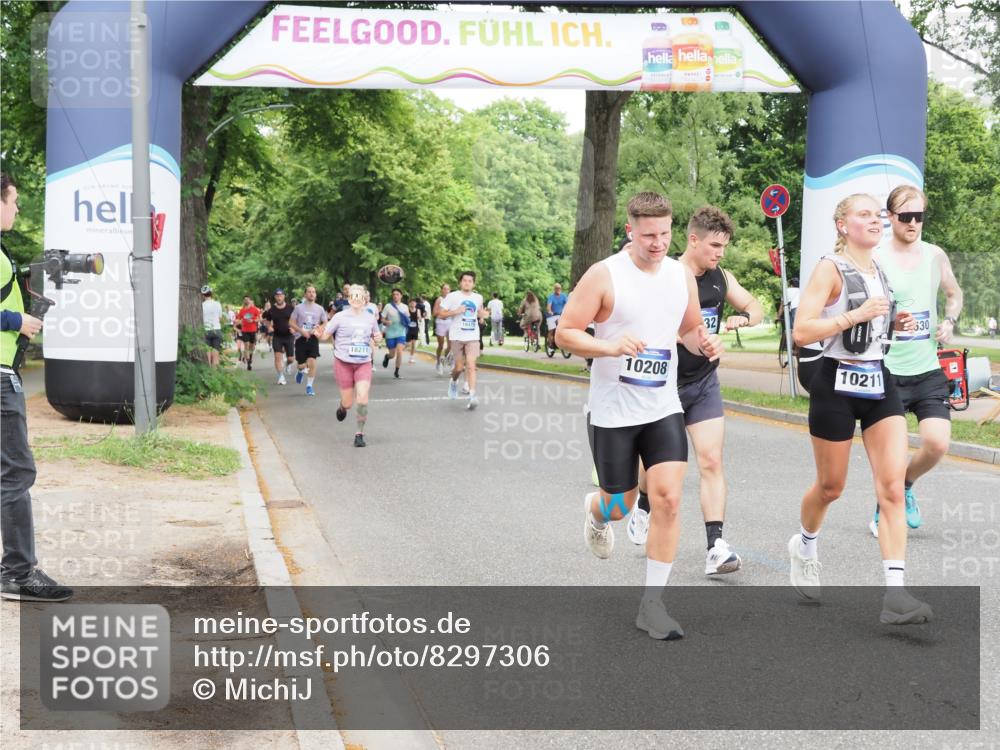 29.06.2025 - hella hamburg halbmarathon MichiJ http://msf.ph/oto/8297306 29.06.2025 10:34:22 Zwischen KM18-KM19 1070, 2623, 6532, 7056, 8564, 8577, 10208, 10211, 11094, 11125, 12277, 13630, 15563, 15900, 16819, 17332, 18211 meine-sportfotos.de