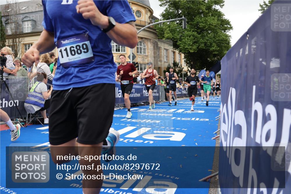 29.06.2025 - hella hamburg halbmarathon Strokosch-Dieckow http://msf.ph/oto/8297672 29.06.2025 10:52:40 Ziel 2287, 2346, 2670, 3952, 3999, 5116, 5169, 5194, 6561, 6562, 7475, 8172, 9065, 9163, 9739, 9869, 10115, 11459, 11689, 12450, 12482, 13051, 14122, 14805, 15001, 16467, 17198, 18331, 18982, 19244 meine-sportfotos.de
