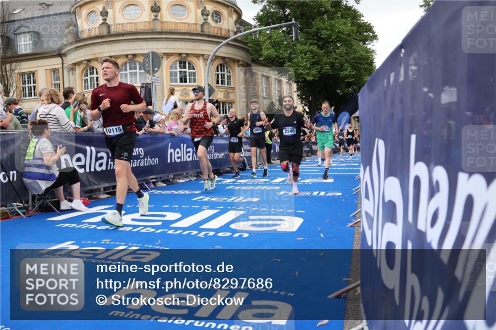 29.06.2025 - hella hamburg halbmarathon Strokosch-Dieckow http://msf.ph/oto/8297686 29.06.2025 10:52:41 Ziel 2287, 2346, 2670, 3952, 3999, 5116, 5169, 5194, 6561, 6562, 7475, 8172, 9065, 9163, 9739, 9869, 10115, 11459, 11689, 12450, 12482, 13051, 14122, 14198, 14286, 14805, 15001, 16467, 17198, 18331, 19244 meine-sportfotos.de