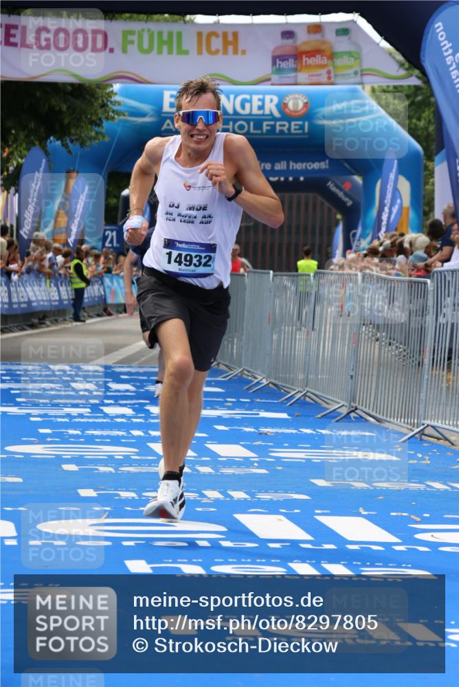 29.06.2025 - hella hamburg halbmarathon Strokosch-Dieckow http://msf.ph/oto/8297805 29.06.2025 10:17:53 Ziel 14932, 15166, 19072 meine-sportfotos.de