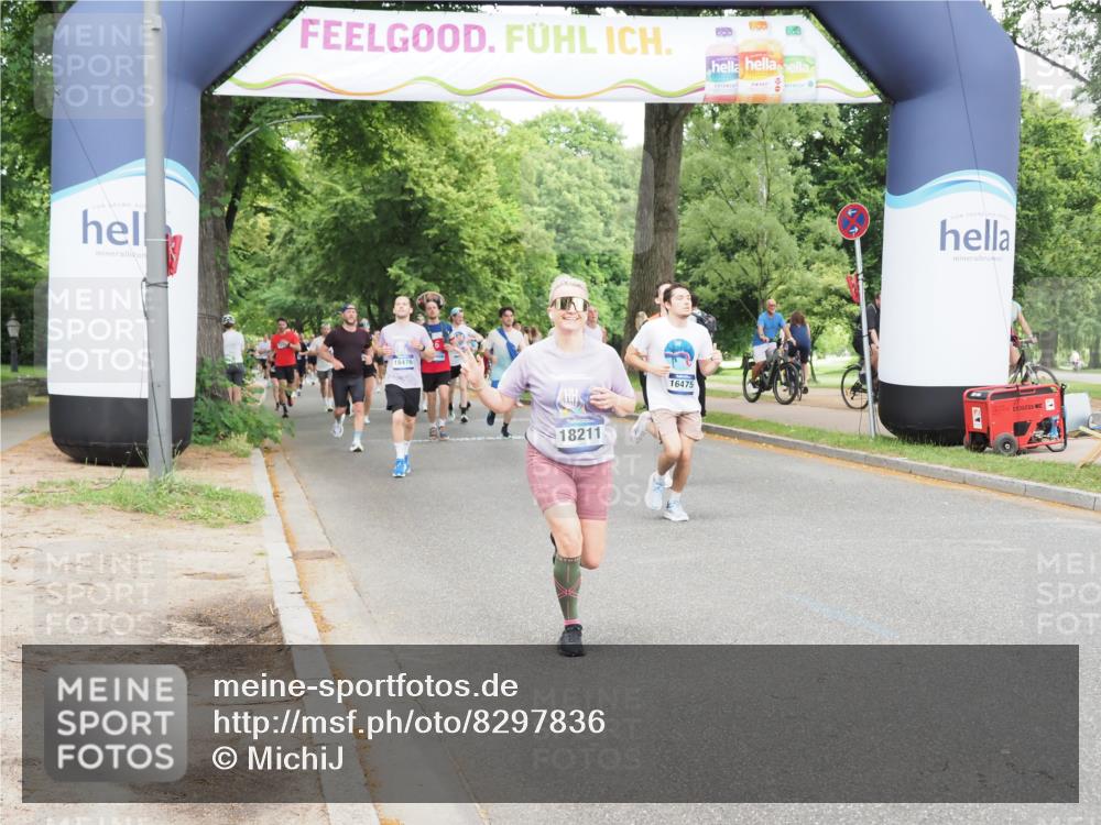 29.06.2025 - hella hamburg halbmarathon MichiJ http://msf.ph/oto/8297836 29.06.2025 10:34:24 Zwischen KM18-KM19 1070, 2623, 6532, 7056, 8564, 8668, 10208, 10211, 11125, 12277, 13630, 16475, 17332, 18211 meine-sportfotos.de
