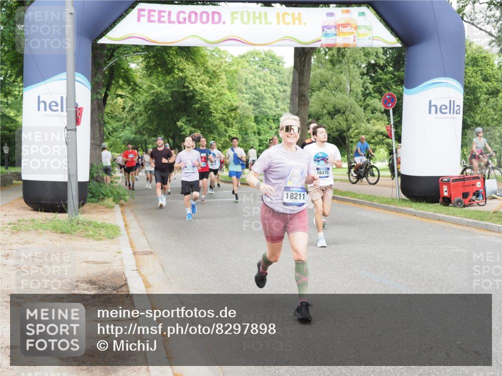 29.06.2025 - hella hamburg halbmarathon MichiJ http://msf.ph/oto/8297898 29.06.2025 10:34:25 Zwischen KM18-KM19 1070, 2623, 6532, 8564, 8668, 10208, 10211, 11125, 12277, 13630, 16475, 17332, 18211, 18476 meine-sportfotos.de