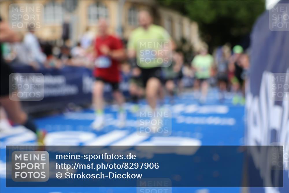 29.06.2025 - hella hamburg halbmarathon Strokosch-Dieckow http://msf.ph/oto/8297906 29.06.2025 10:52:50 Ziel 1257, 1258, 1657, 2099, 2287, 2444, 2814, 2910, 4557, 4558, 4770, 5077, 5169, 5194, 5907, 8139, 8172, 8720, 8955, 9065, 9163, 10724, 10811, 11217, 11992, 14198, 14286, 14805, 15430, 16467, 17198, 18331, 18720, 19244 meine-sportfotos.de