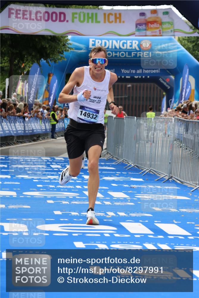 29.06.2025 - hella hamburg halbmarathon Strokosch-Dieckow http://msf.ph/oto/8297991 29.06.2025 10:17:52 Ziel 14932, 15166 meine-sportfotos.de