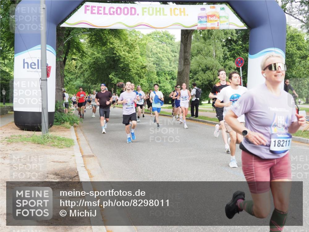 29.06.2025 - hella hamburg halbmarathon MichiJ http://msf.ph/oto/8298011 29.06.2025 10:34:25 Zwischen KM18-KM19 1070, 2623, 6532, 8564, 8668, 10208, 10211, 11125, 12277, 13630, 16475, 17332, 18211, 18476 meine-sportfotos.de