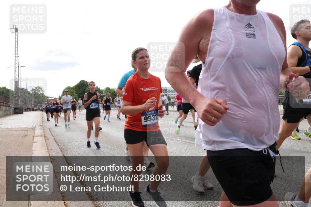 29.06.2025 - hella hamburg halbmarathon Lena Gebhardt http://msf.ph/oto/8298083 29.06.2025 10:21:40 Lombardsbrücke 15603, 9532, 60, 1028, 1072, 1158, 1191, 1250, 1401, 1668, 1958, 2172, 2271, 2315, 2353, 2529, 2635, 2815, 3122, 3606, 3770, 3817, 3825, 3826, 3995, 4046, 4289, 4375, 4376, 4697, 4786, 5122, 5373, 5395, 5412, 5493, 5641, 5759, 5957, 6086, 6103, 6475, 6676, 6805, 6844, 7075, 7162, 7375, 7522, 7553, 7612, 7672, 7781, 8095, 8286, 8715, 8844, 8896, 8959, 9002, 9062, 9100, 9369, 9483, 9499, 9501, 9532, 9624, 10374, 10874 meine-sportfotos.de