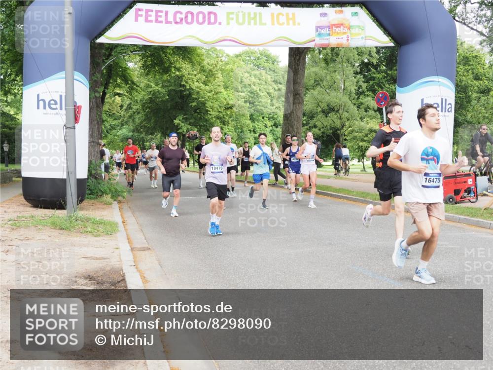 29.06.2025 - hella hamburg halbmarathon MichiJ http://msf.ph/oto/8298090 29.06.2025 10:34:26 Zwischen KM18-KM19 1070, 6532, 8564, 8668, 10208, 10211, 11125, 12277, 13630, 16127, 16475, 17332, 18211, 18476 meine-sportfotos.de