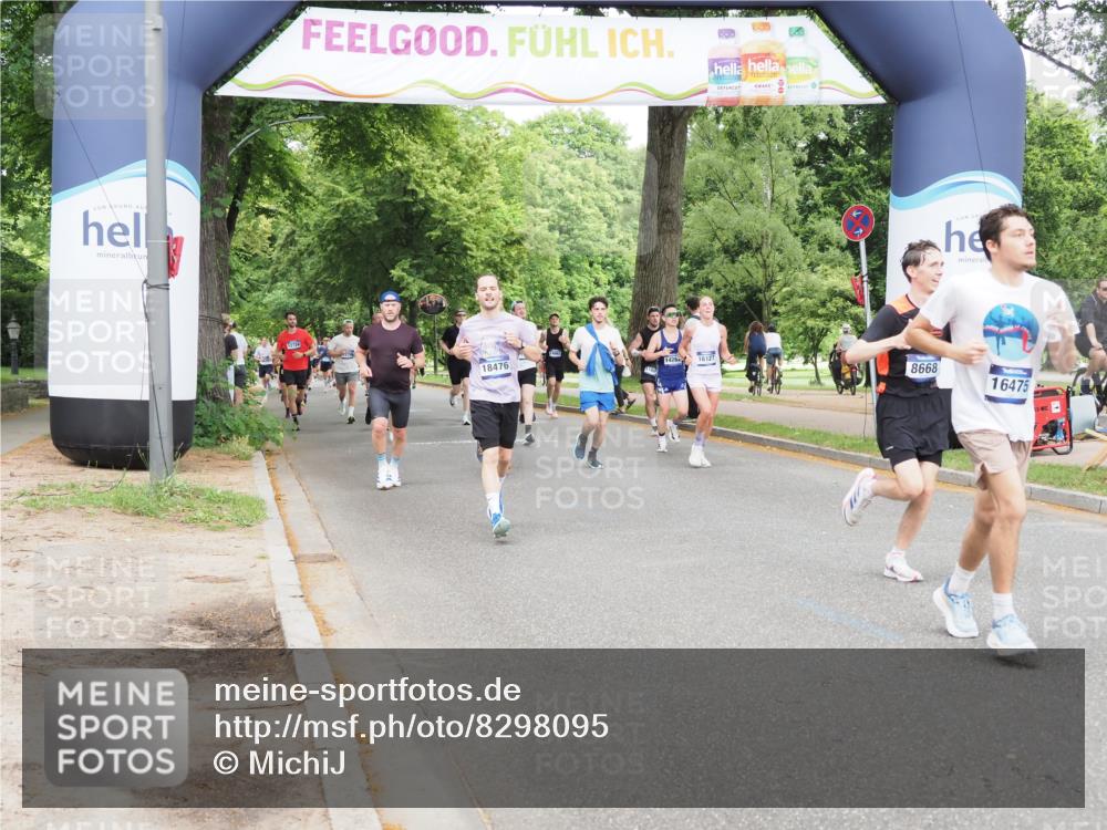 29.06.2025 - hella hamburg halbmarathon MichiJ http://msf.ph/oto/8298095 29.06.2025 10:34:26 Zwischen KM18-KM19 1070, 6532, 8564, 8668, 10208, 10211, 11125, 12277, 13630, 16127, 16475, 17332, 18211, 18476 meine-sportfotos.de