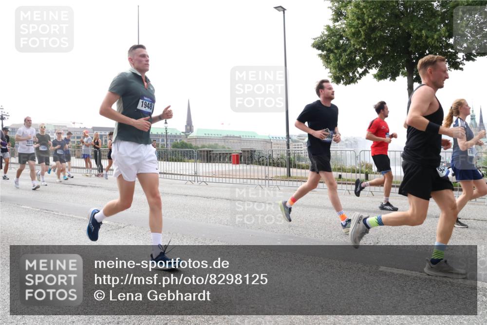 29.06.2025 - hella hamburg halbmarathon Lena Gebhardt http://msf.ph/oto/8298125 29.06.2025 10:36:51 Lombardsbrücke 184, 13265, 1948, 65, 1118, 1224, 1253, 1339, 1488, 1490, 1948, 1952, 1954, 2104, 2124, 2552, 2588, 3127, 3165, 3398, 3428, 3714, 3873, 3895, 4084, 4618, 4762, 4996, 5012, 5224, 5538, 5540, 5640, 5747, 5786, 5789, 6156, 6172, 6190, 6359, 6584, 6667, 6804, 7202, 7632, 7773, 8007, 8257, 8258, 8315, 8499, 8530, 8758, 8936, 8937, 8945, 9054, 9055, 9115, 9117, 9295, 9500, 9694, 13265, 15077, 17156, 17807, 18152, 18488 meine-sportfotos.de
