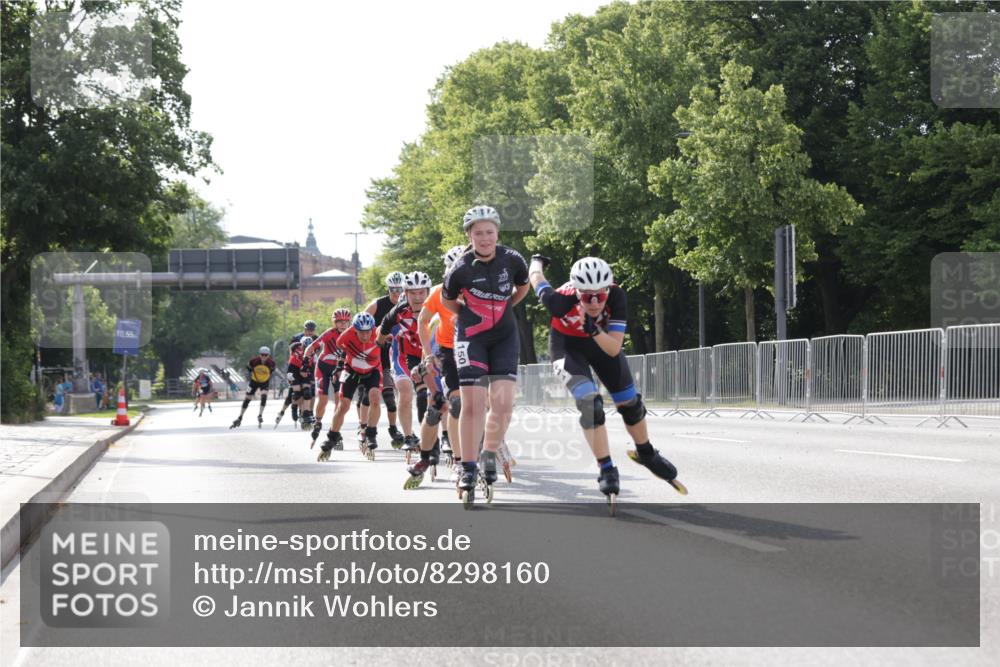 29.06.2025 - hella hamburg halbmarathon Jannik Wohlers http://msf.ph/oto/8298160 29.06.2025 08:55:02 Lombardsbrücke  meine-sportfotos.de