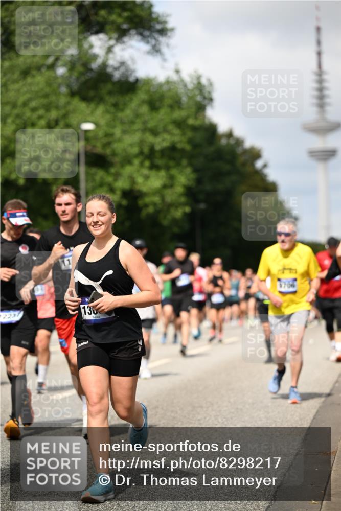 29.06.2025 - hella hamburg halbmarathon Dr. Thomas Lammeyer http://msf.ph/oto/8298217 29.06.2025 10:37:47 Kennedybrücke 1189, 1275, 1896, 1995, 2085, 2342, 2526, 2776, 3264, 3345, 3812, 4361, 4433, 4449, 4807, 5075, 5141, 5180, 5557, 5561, 5584, 5821, 5822, 5887, 6515, 6516, 6956, 6999, 7027, 7308, 7309, 7633, 7705, 8157, 8349, 8375, 8377, 8383, 8401, 8620, 8891, 9234, 9258, 9438, 9591, 9706, 9799, 9995, 10800, 11092, 11111, 11237, 11260 meine-sportfotos.de