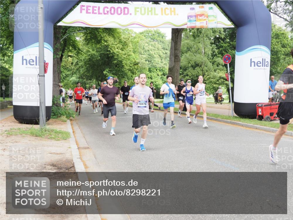 29.06.2025 - hella hamburg halbmarathon MichiJ http://msf.ph/oto/8298221 29.06.2025 10:34:26 Zwischen KM18-KM19 1070, 6532, 8564, 8668, 10208, 10211, 11125, 12277, 13630, 16127, 16475, 17332, 18211, 18476 meine-sportfotos.de