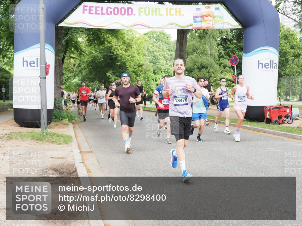 29.06.2025 - hella hamburg halbmarathon MichiJ http://msf.ph/oto/8298400 29.06.2025 10:34:27 Zwischen KM18-KM19 1070, 6532, 8668, 10208, 10211, 11125, 12277, 13630, 14262, 16127, 16475, 17332, 18211, 18476 meine-sportfotos.de