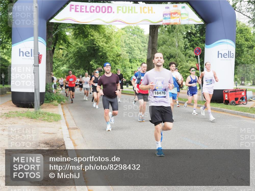 29.06.2025 - hella hamburg halbmarathon MichiJ http://msf.ph/oto/8298432 29.06.2025 10:34:27 Zwischen KM18-KM19 1070, 6532, 8668, 10208, 10211, 11125, 12277, 13630, 14262, 16127, 16475, 17332, 18211, 18476 meine-sportfotos.de