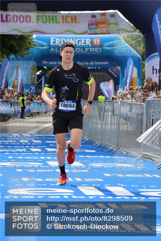 29.06.2025 - hella hamburg halbmarathon Strokosch-Dieckow http://msf.ph/oto/8298509 29.06.2025 10:17:21 Ziel 18694 meine-sportfotos.de