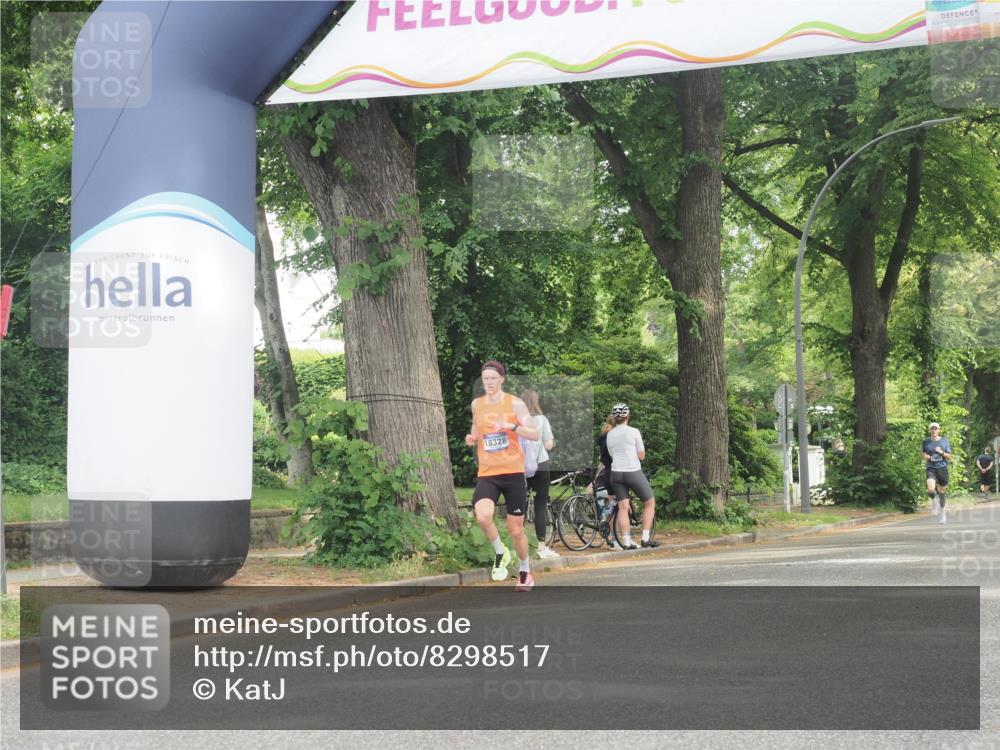 29.06.2025 - hella hamburg halbmarathon KatJ http://msf.ph/oto/8298517 29.06.2025 10:13:49 Zwischen KM18-KM19  meine-sportfotos.de