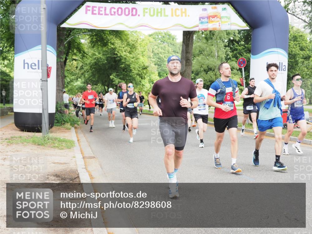 29.06.2025 - hella hamburg halbmarathon MichiJ http://msf.ph/oto/8298608 29.06.2025 10:34:28 Zwischen KM18-KM19 1070, 2138, 6532, 8668, 10208, 10211, 11021, 12277, 13630, 14262, 14449, 16127, 16136, 16466, 16475, 17332, 18211, 18476, 19105 meine-sportfotos.de