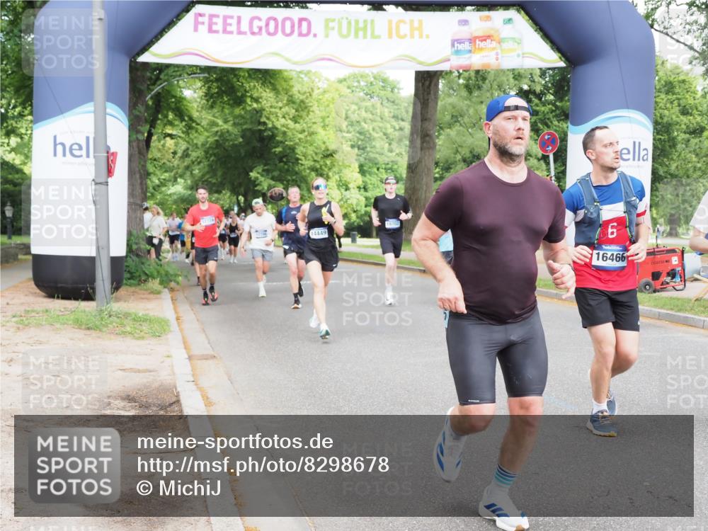 29.06.2025 - hella hamburg halbmarathon MichiJ http://msf.ph/oto/8298678 29.06.2025 10:34:29 Zwischen KM18-KM19 1070, 2138, 8668, 10208, 11021, 14262, 14449, 16127, 16136, 16466, 16475, 17332, 18211, 18476, 18702, 19105 meine-sportfotos.de