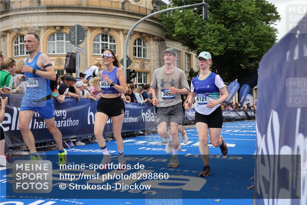29.06.2025 - hella hamburg halbmarathon Strokosch-Dieckow http://msf.ph/oto/8298860 29.06.2025 10:53:07 Ziel 2111, 2208, 3059, 3258, 3334, 4121, 7383, 7864, 8273, 8361, 8587, 9093, 9537, 12155, 12875, 12910, 14323, 16929, 16986, 19208 meine-sportfotos.de