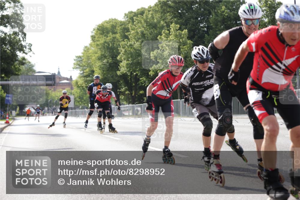 29.06.2025 - hella hamburg halbmarathon Jannik Wohlers http://msf.ph/oto/8298952 29.06.2025 08:55:05 Lombardsbrücke  meine-sportfotos.de