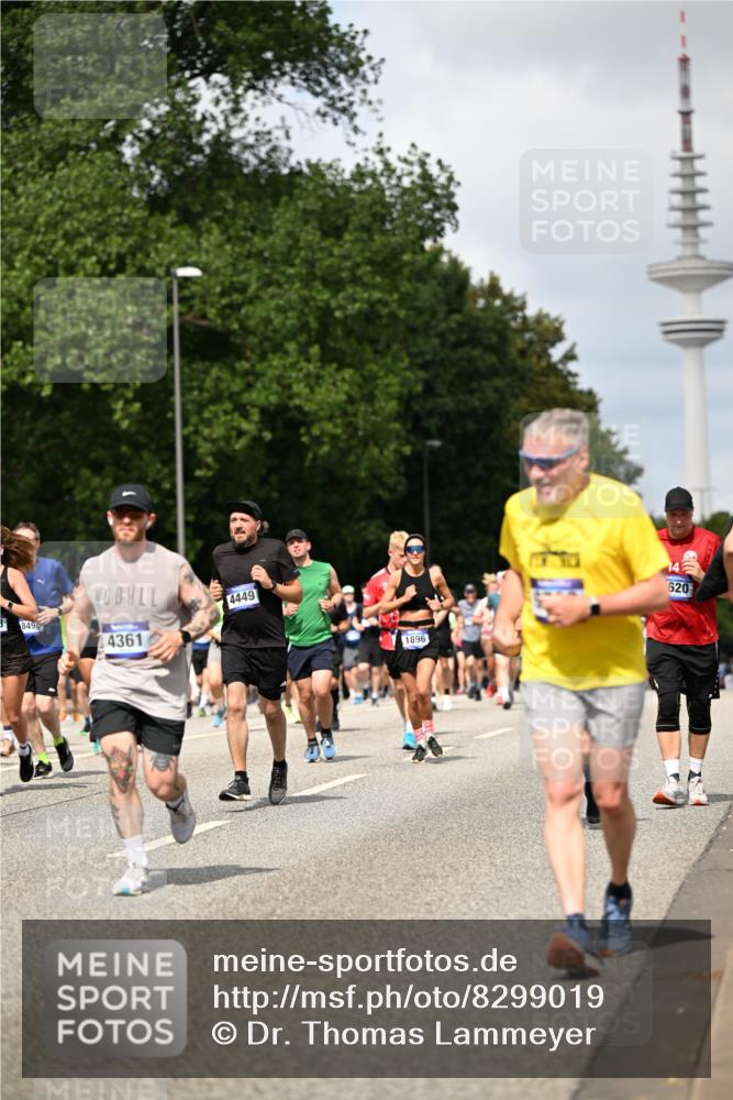 29.06.2025 - hella hamburg halbmarathon Dr. Thomas Lammeyer http://msf.ph/oto/8299019 29.06.2025 10:37:49 Kennedybrücke 1189, 1275, 1896, 1995, 2342, 2526, 2776, 3264, 3340, 3345, 3812, 3848, 4361, 4433, 4449, 4807, 5075, 5141, 5180, 5557, 5561, 5584, 5821, 5822, 5887, 6515, 6516, 6956, 6999, 7027, 7308, 7309, 7633, 7653, 7982, 8157, 8349, 8375, 8377, 8383, 8401, 8620, 8891, 9234, 9258, 9438, 9591, 9706, 9799, 9995, 10800, 11092, 11111, 11237, 11260 meine-sportfotos.de