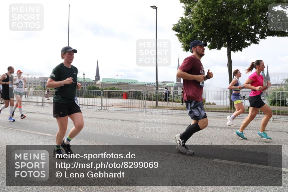 29.06.2025 - hella hamburg halbmarathon Lena Gebhardt http://msf.ph/oto/8299069 29.06.2025 10:21:43 Lombardsbrücke 575, 12041, 1072, 1158, 1191, 1250, 1294, 1401, 1668, 1958, 2172, 2271, 2315, 2353, 2529, 2635, 2815, 3122, 3606, 3770, 3817, 3825, 3826, 3995, 4046, 4289, 4375, 4376, 4697, 4786, 5122, 5373, 5395, 5412, 5493, 5641, 5759, 5957, 6086, 6103, 6475, 6676, 6805, 6844, 7075, 7162, 7375, 7522, 7553, 7612, 7672, 7781, 8095, 8286, 8715, 8844, 8896, 8959, 9002, 9062, 9100, 9369, 9483, 9499, 9532, 9624, 10374, 10874 meine-sportfotos.de
