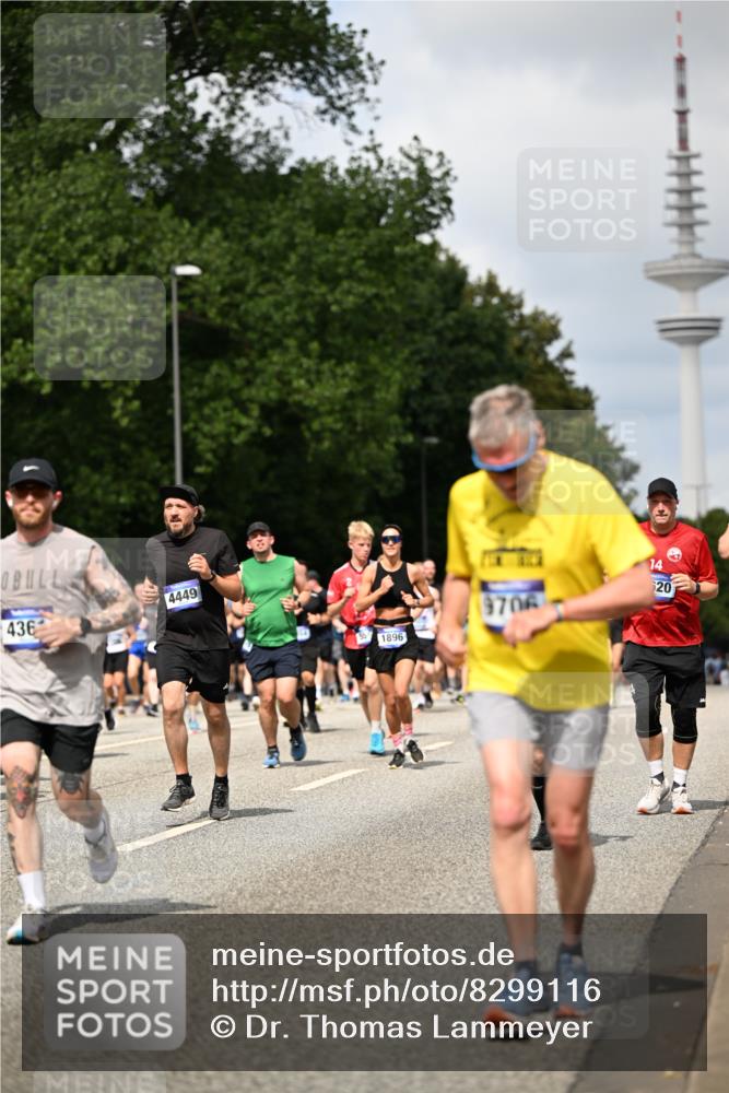 29.06.2025 - hella hamburg halbmarathon Dr. Thomas Lammeyer http://msf.ph/oto/8299116 29.06.2025 10:37:50 Kennedybrücke 1189, 1275, 1896, 2342, 2526, 2776, 3264, 3340, 3345, 3812, 3848, 4361, 4433, 4449, 4807, 5075, 5141, 5557, 5561, 5584, 5821, 5822, 5887, 6364, 6515, 6516, 6956, 6999, 7027, 7308, 7309, 7633, 7653, 7982, 8157, 8349, 8375, 8377, 8383, 8401, 8620, 8891, 9234, 9258, 9438, 9591, 9706, 9799, 9995, 10800, 11092, 11111, 11237, 11260 meine-sportfotos.de