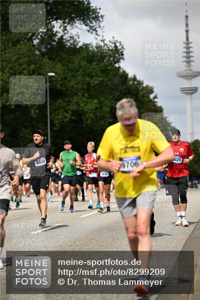 29.06.2025 - hella hamburg halbmarathon Dr. Thomas Lammeyer http://msf.ph/oto/8299209 29.06.2025 10:37:50 Kennedybrücke 1189, 1275, 1896, 2342, 2526, 2776, 3264, 3340, 3345, 3812, 3848, 4361, 4433, 4449, 4807, 5075, 5141, 5557, 5561, 5584, 5821, 5822, 5887, 6364, 6515, 6516, 6956, 6999, 7027, 7308, 7309, 7633, 7653, 7982, 8157, 8349, 8375, 8377, 8383, 8401, 8620, 8891, 9234, 9258, 9438, 9591, 9706, 9799, 9995, 10800, 11092, 11111, 11237, 11260 meine-sportfotos.de