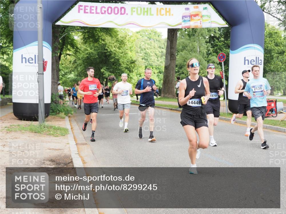29.06.2025 - hella hamburg halbmarathon MichiJ http://msf.ph/oto/8299245 29.06.2025 10:34:31 Zwischen KM18-KM19 2138, 8668, 11021, 12724, 14062, 14262, 14449, 16127, 16136, 16466, 16475, 18476, 18702, 19105, 19127 meine-sportfotos.de