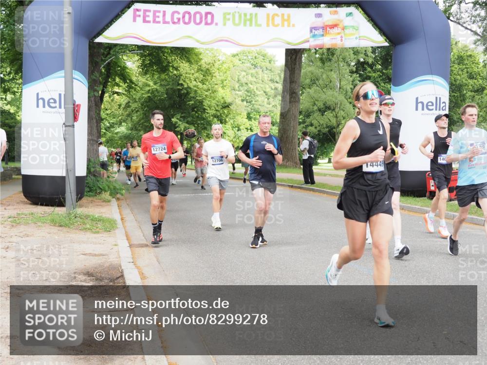 29.06.2025 - hella hamburg halbmarathon MichiJ http://msf.ph/oto/8299278 29.06.2025 10:34:31 Zwischen KM18-KM19 2138, 8668, 11021, 12724, 14062, 14262, 14449, 16127, 16136, 16466, 16475, 18476, 18702, 19105, 19127 meine-sportfotos.de