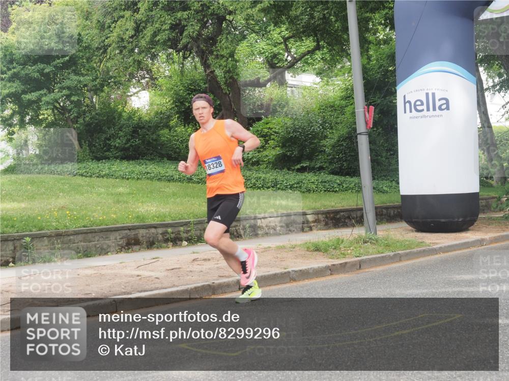 29.06.2025 - hella hamburg halbmarathon KatJ http://msf.ph/oto/8299296 29.06.2025 10:13:52 Zwischen KM18-KM19  meine-sportfotos.de