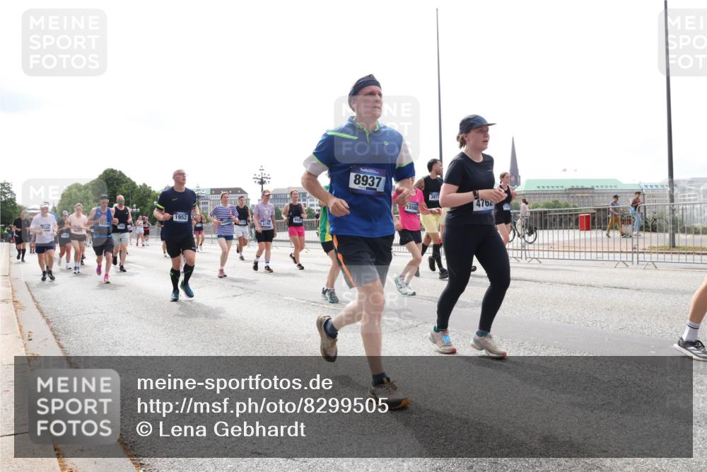 29.06.2025 - hella hamburg halbmarathon Lena Gebhardt http://msf.ph/oto/8299505 29.06.2025 10:36:58 Lombardsbrücke 1952, 16309, 6190, 8937, 15588, 3873, 4764, 1022, 1118, 1253, 1339, 1488, 1490, 1597, 1948, 1952, 1954, 2031, 2072, 2104, 2124, 2272, 2480, 2552, 2588, 3127, 3165, 3428, 3714, 3873, 3895, 4084, 4347, 4618, 4733, 4762, 4996, 5224, 5538, 5640, 5786, 5789, 6156, 6172, 6190, 6359, 6584, 6804, 7202, 7707, 7773, 8007, 8257, 8258, 8315, 8499, 8758, 8936, 8937, 8945, 9054, 9055, 9295, 9500, 9694, 13265, 15077, 17156, 17807, 18152, 18488 meine-sportfotos.de